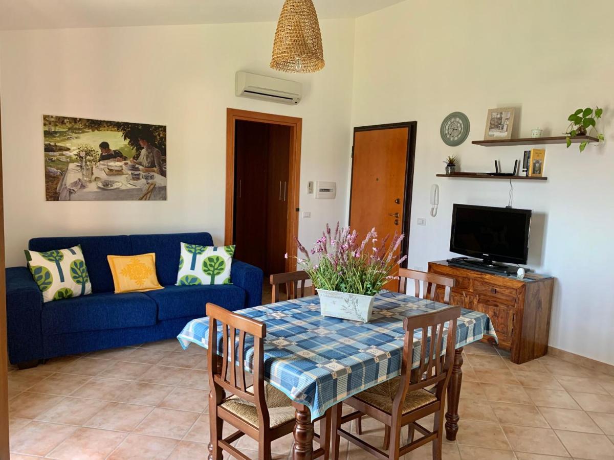 La Finestra Sul Castello Apartment บอซา ภายนอก รูปภาพ